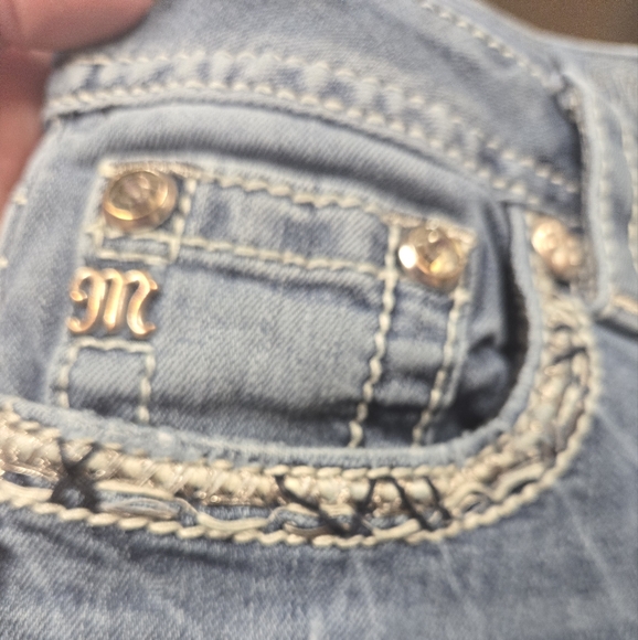 MissMe Jean's - Picture 5 of 10